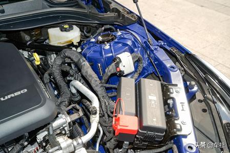 凯迪拉克ct5和特斯拉model3怎么选 (2022款凯迪拉克ct5降价12到13万)