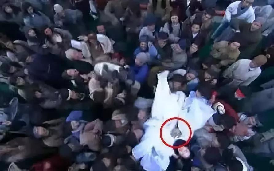 鐢靛奖涓渶姣佷笁瑙傜殑鐗囨,鐩樼偣鐢靛奖姣佷笁瑙傜殑鐗囨