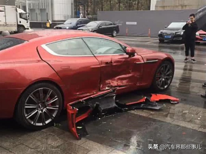 撞了豪车赔不起没钱赔怎么办,豪车被撞对方不赔车损怎么办