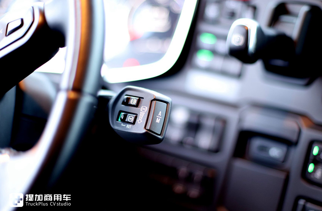 沃尔沃奔驰斯堪尼亚哪个好,奔驰沃尔沃斯堪尼亚卡车哪个更好