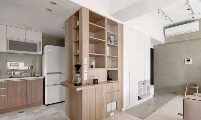 请木匠打柜子好还是定制柜子好,木工打柜子和半定制柜子哪个好