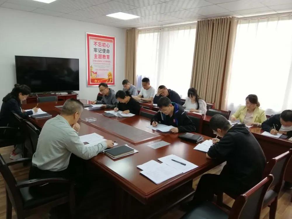 强化党建引领建强支部堡垒,狠抓支部建设筑牢党建根基