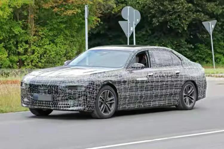 一周十大汽车要闻完整版,纯电suv奔驰2025续航1500公里