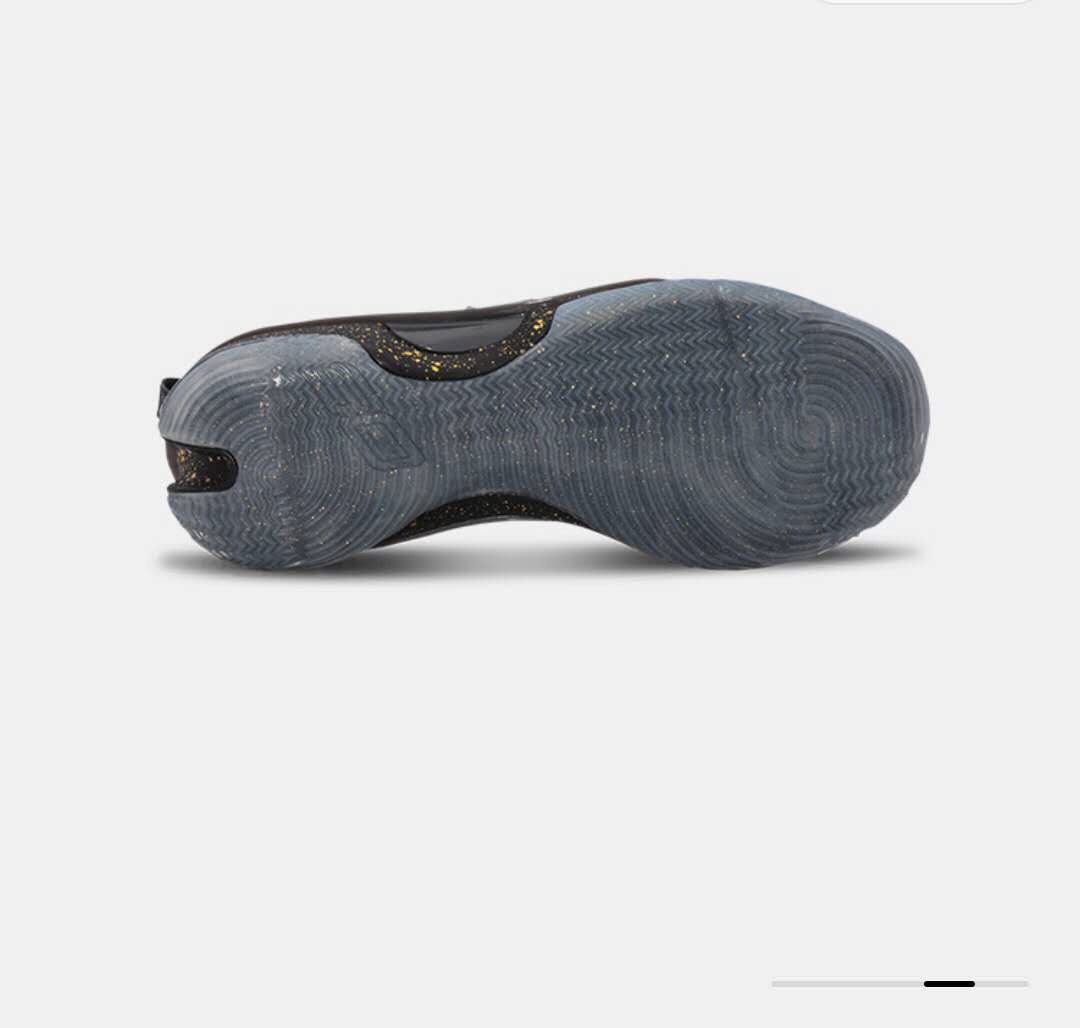 库里最新球鞋,篮球鞋库里黄色