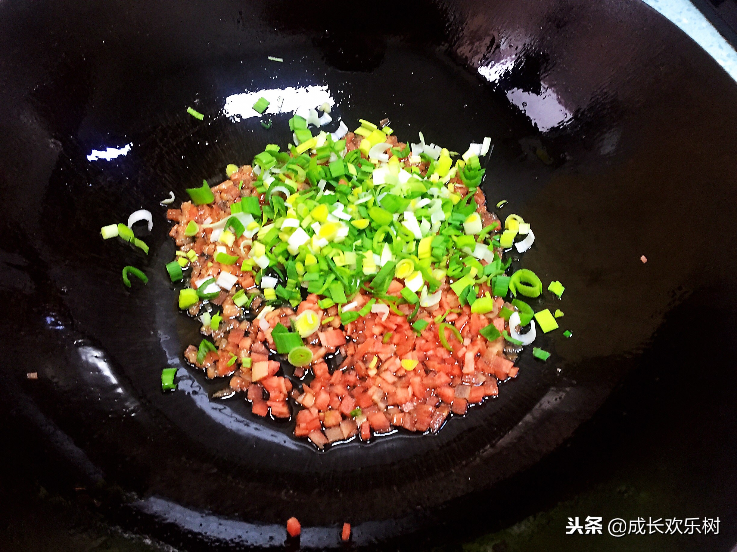 剩米饭怎么做蛋炒,剩饭变蛋包饭的方法