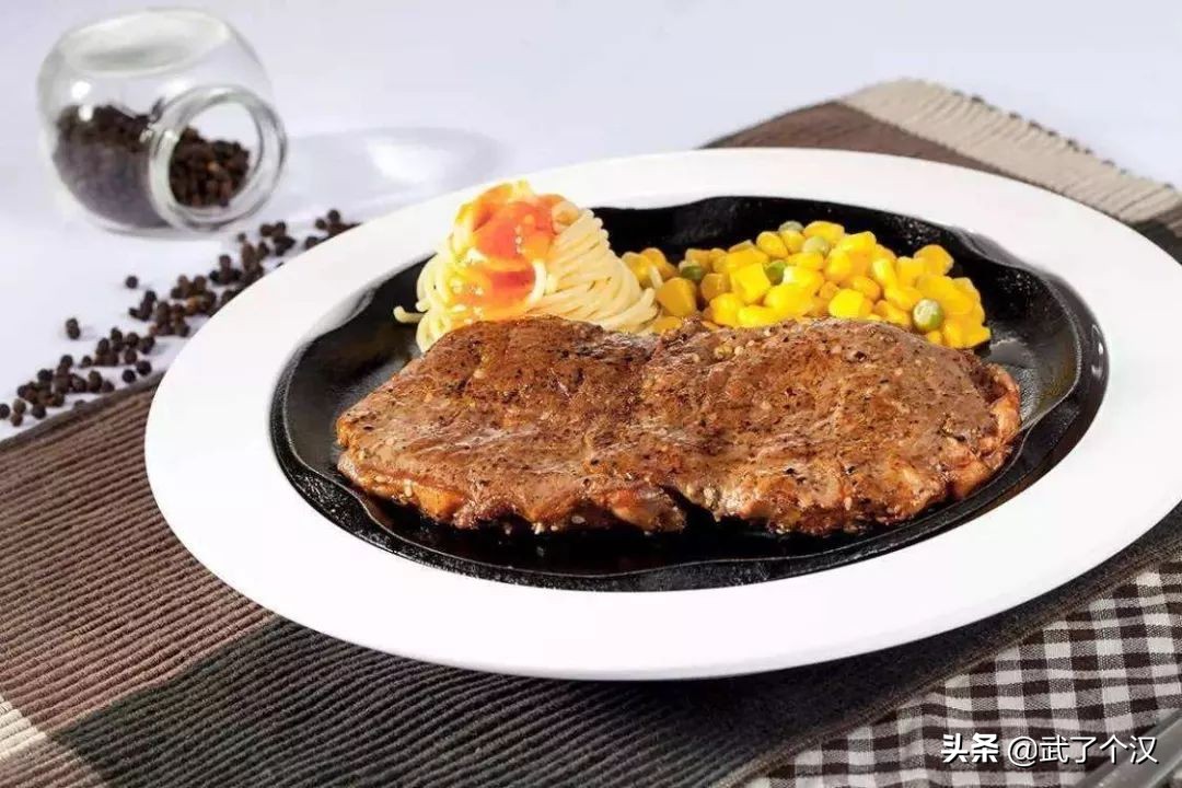 听说我的同事一天吃遍全世界，他是怎么办到的？