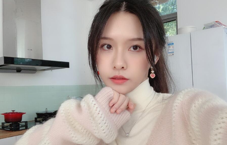 斗鱼主播阿冷我在景德镇等你,斗鱼一姐阿冷最新视频