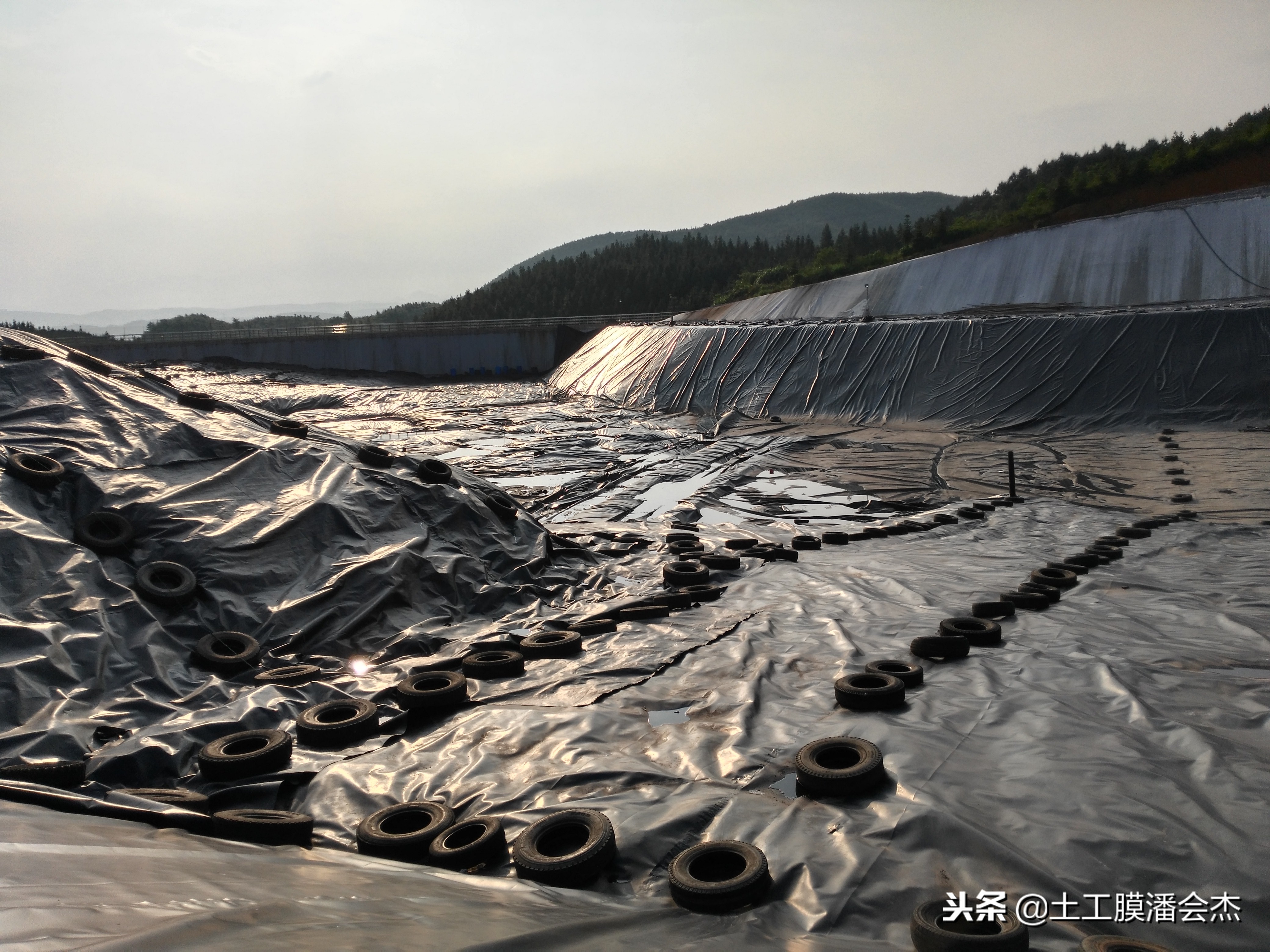 垃圾填埋场复合土工膜厂家电话,宁夏垃圾填埋场专用土工膜价格