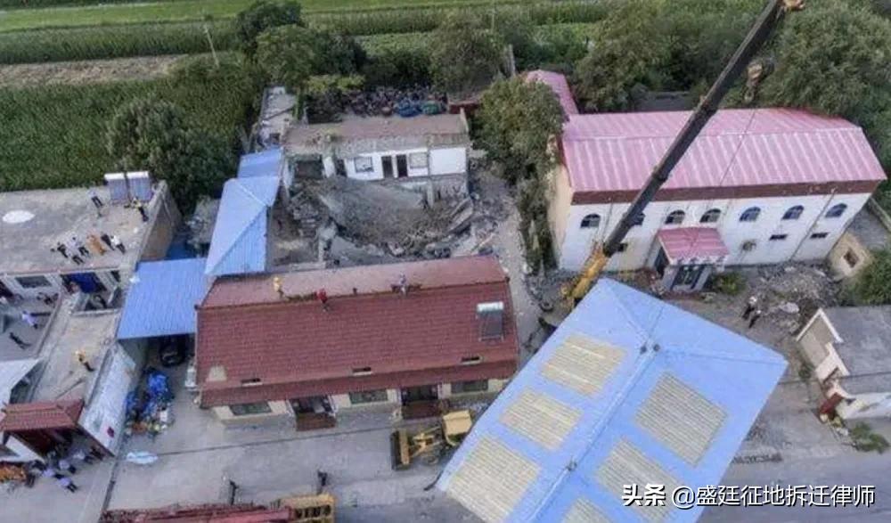 占用耕地、房屋倒塌：真“违建”屡禁不止，该如何维护合法权益？