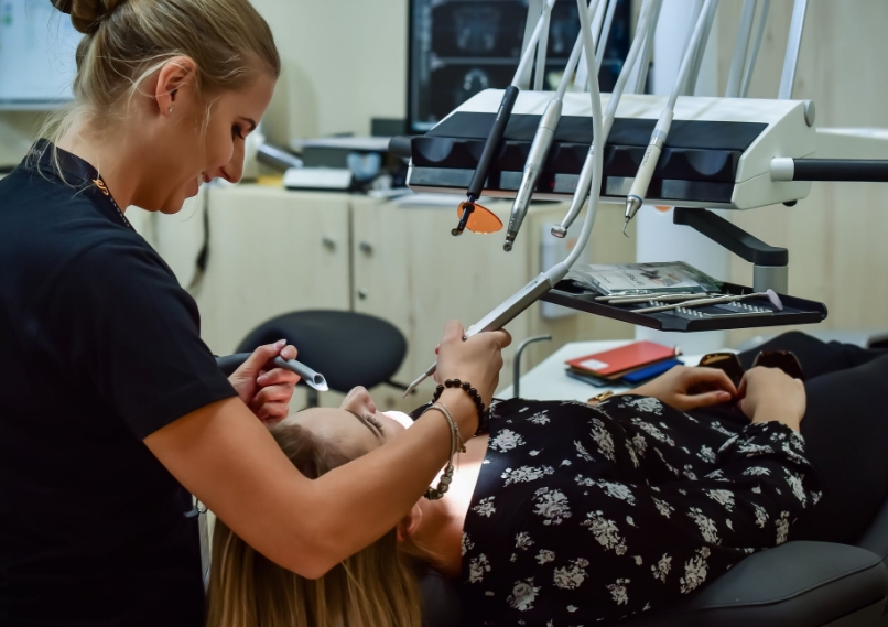 口腔医疗集团利润,温州口腔医院上市