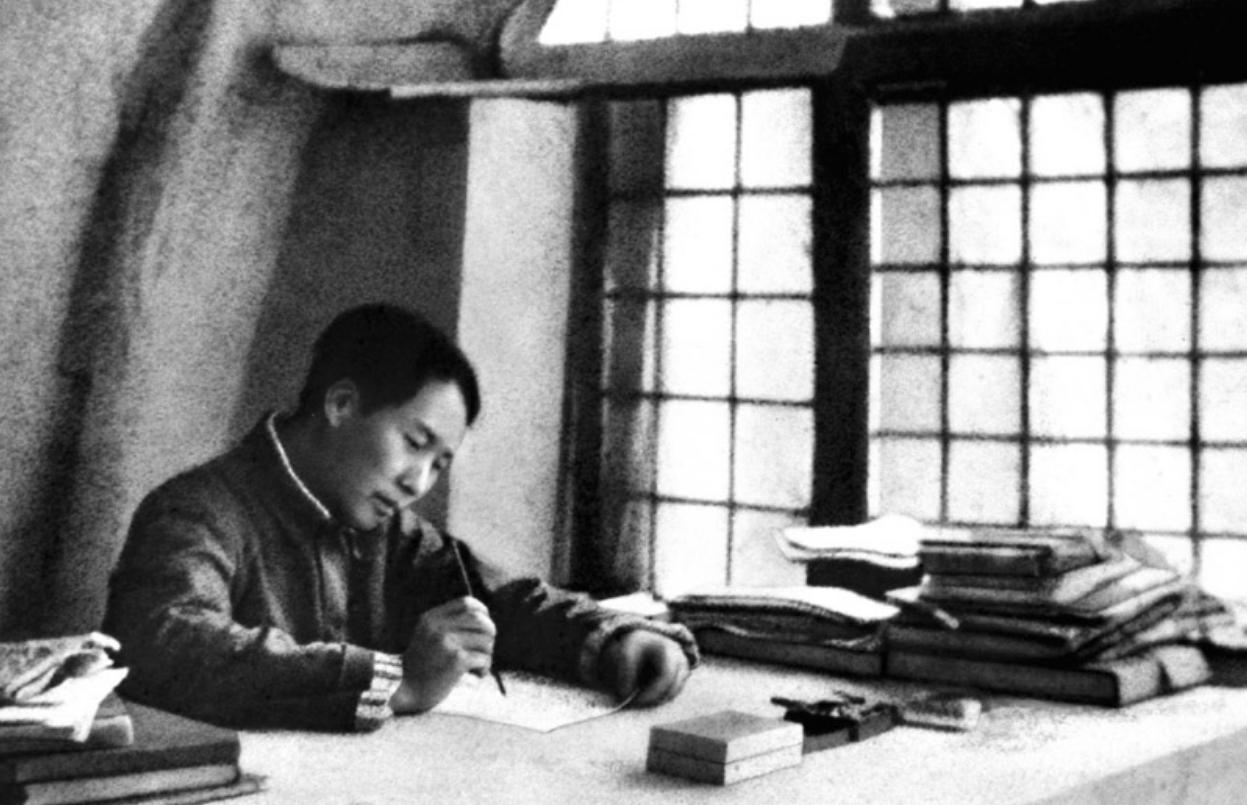 八年艰苦抗战，八路军的*药弹**从哪里来？毛*东泽**指示：另辟蹊径