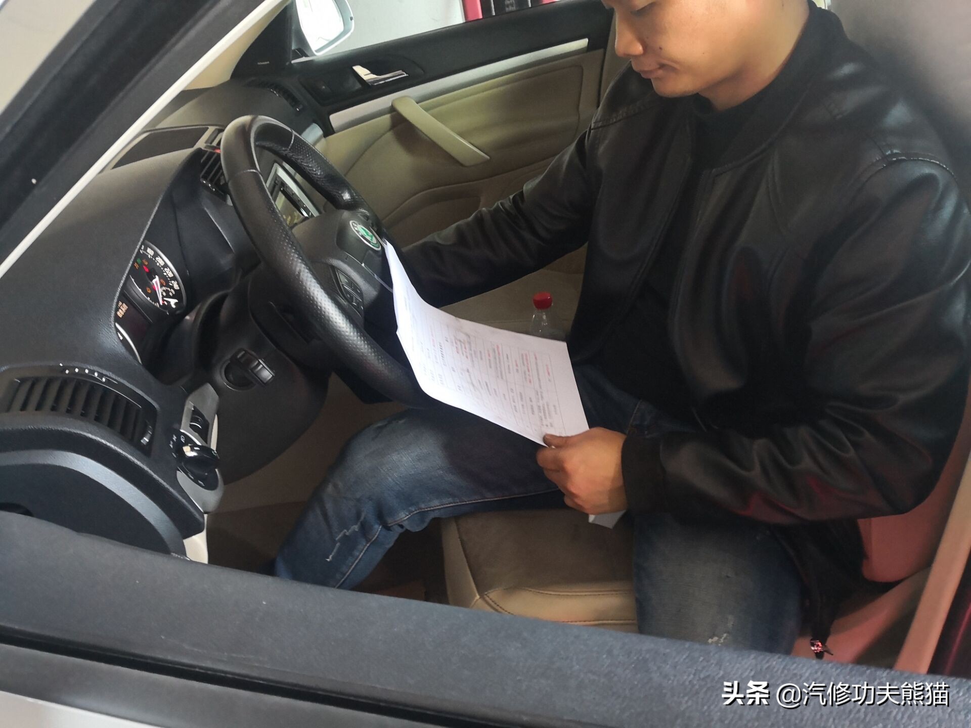 斯柯达明锐2010款2.0烧机油吗,09款斯柯达明锐1.6烧机油怎么解决