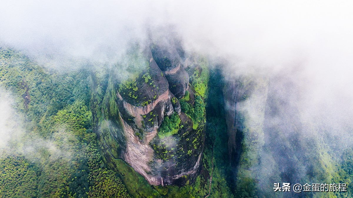 江浙地区唯一的一处世界自然遗产名录的神奇景观,丹霞地貌江郎山
