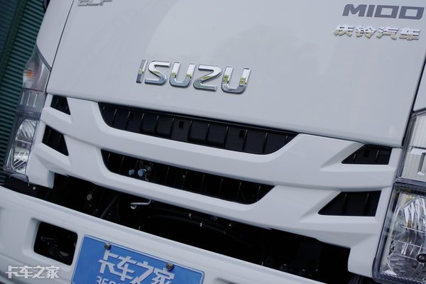 庆铃五十铃600p内饰,轻卡庆铃m600和m100区别买哪个好