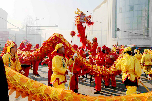 多国狂欢,国人的狂欢盛宴
