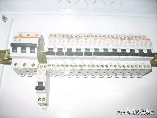 配电箱一键启停的接线方法,家用配电箱各分路怎么接线