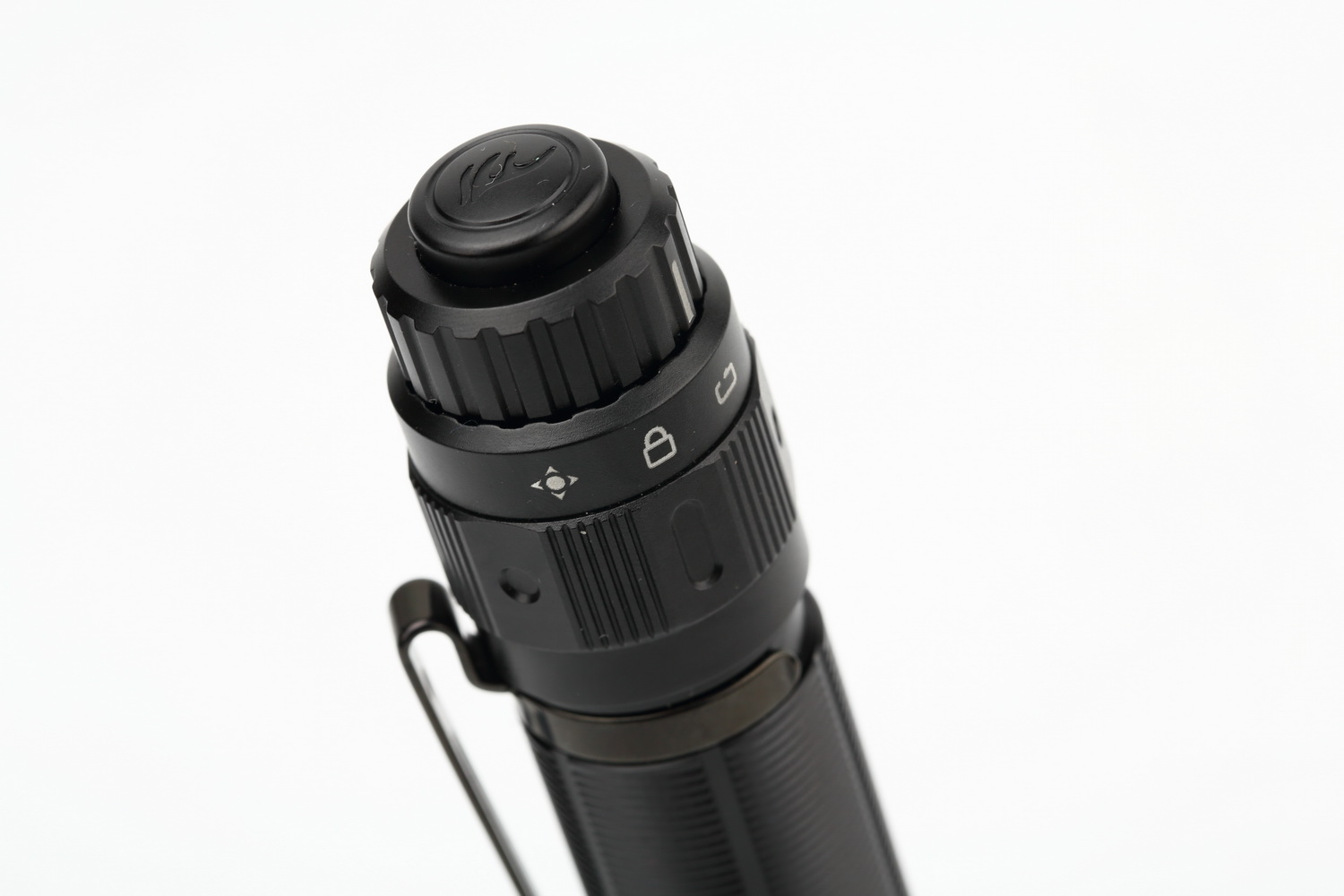 回归操作本质FENIXTK11TAC机械双模式战术电筒评测