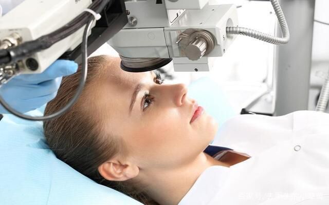 为什么不建议女人割“双眼皮”?主要有这4方面原因,庆幸没跟风