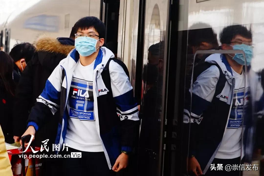 战疫泪目瞬间,战疫中的40个瞬间