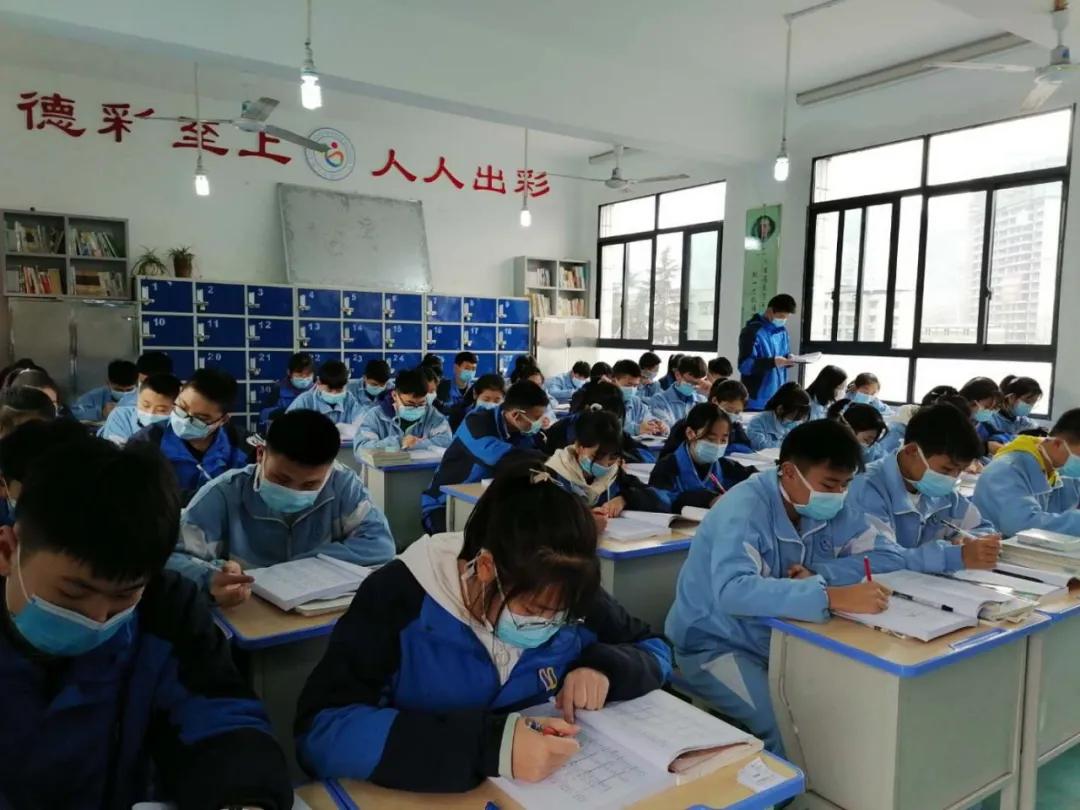 送给开学第一天的你,开学第一天好暖心