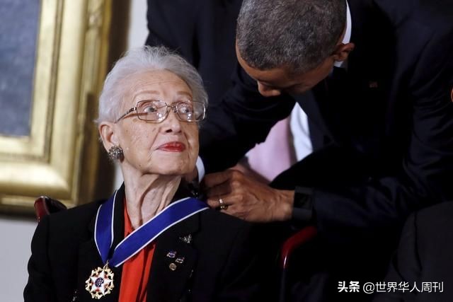 藏在白人男性背后的英雄，这个刚去世的黑人老太太有多牛？