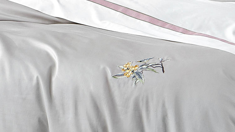 床上四件套怎么挑选有高级感,怎么样选结婚床上四件套