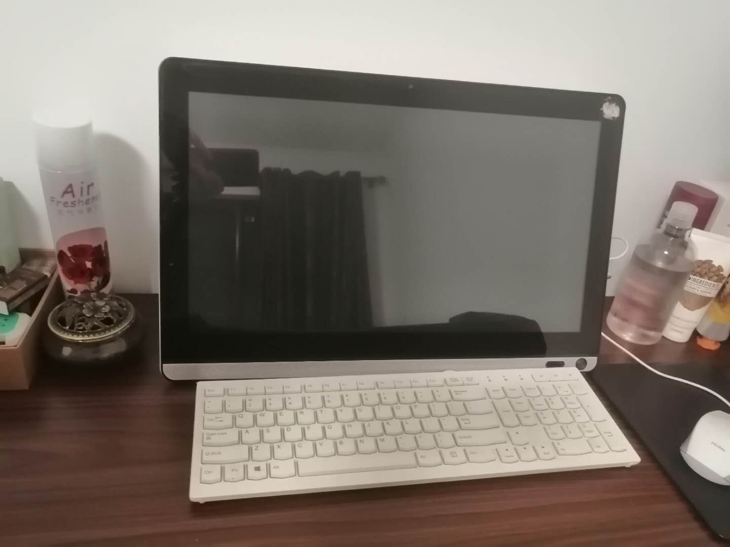 买了个一万多的电脑,买了很多电脑