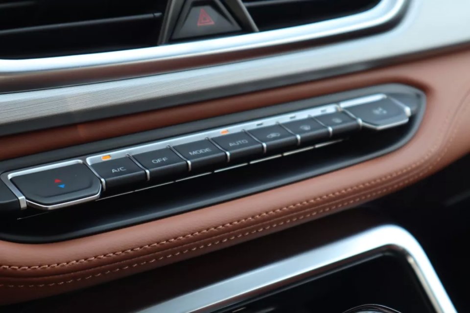 吉利远景x6最新款手动真实测试,吉利远景X6试驾