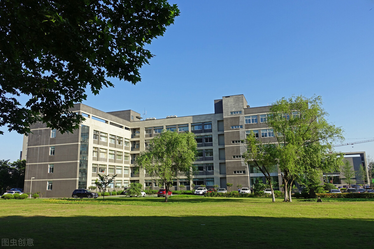 专科女生就业前景最好的十大专业,女生专科选什么专业好就业前景好