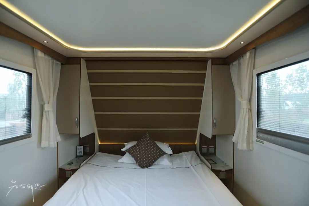 房车露营旅行推荐,自驾出游露营野炊房车营地