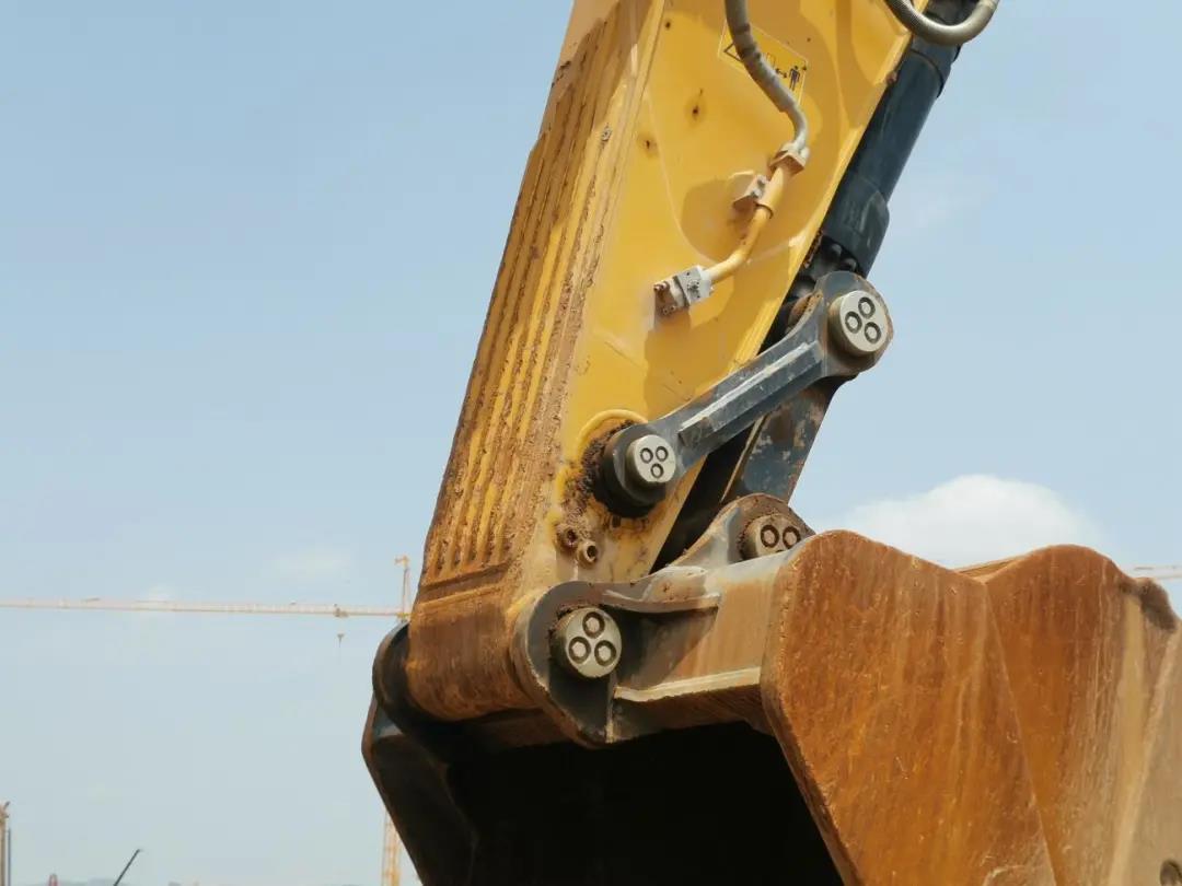 PK掉“两广神机”，柳工成广西梧州莫老板首选品牌