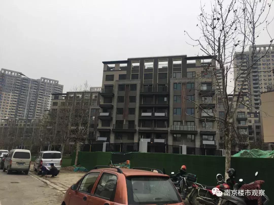 10盘迎来交付大考，实景谍照流出！这品质…