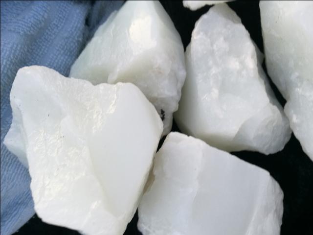 冒充和田玉的几种玉石,冒充新疆和田玉分类图鉴