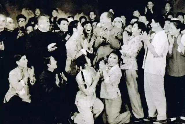 126张照片缅怀毛主席一生!