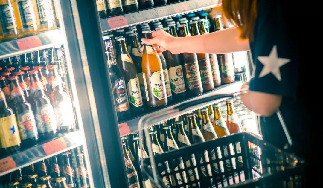 不接受批评的酒水研究所，能喝上全世界的酒