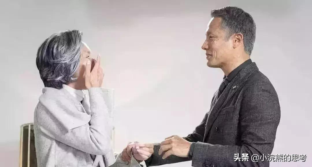 45岁杨千嬅图片大全,杨千嬅49岁