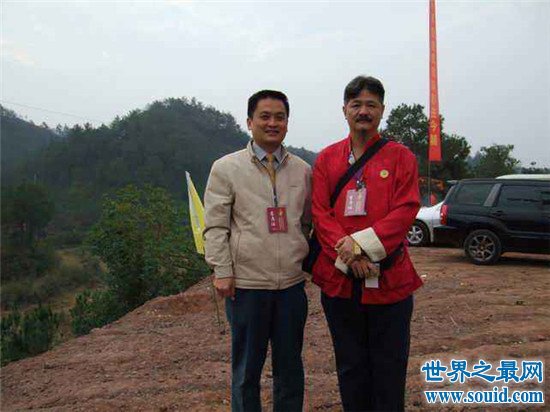 李居明中国风水大师,中国著名的风水大师李居明先生