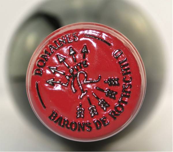 82年的拉菲多少钱一瓶真的,82年的拉菲现在多少钱一瓶呢