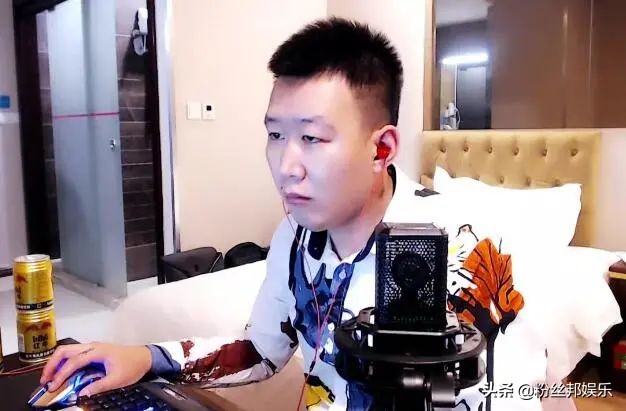 小白龙给大嘎子开专场视频,大嘎子和小白龙视频