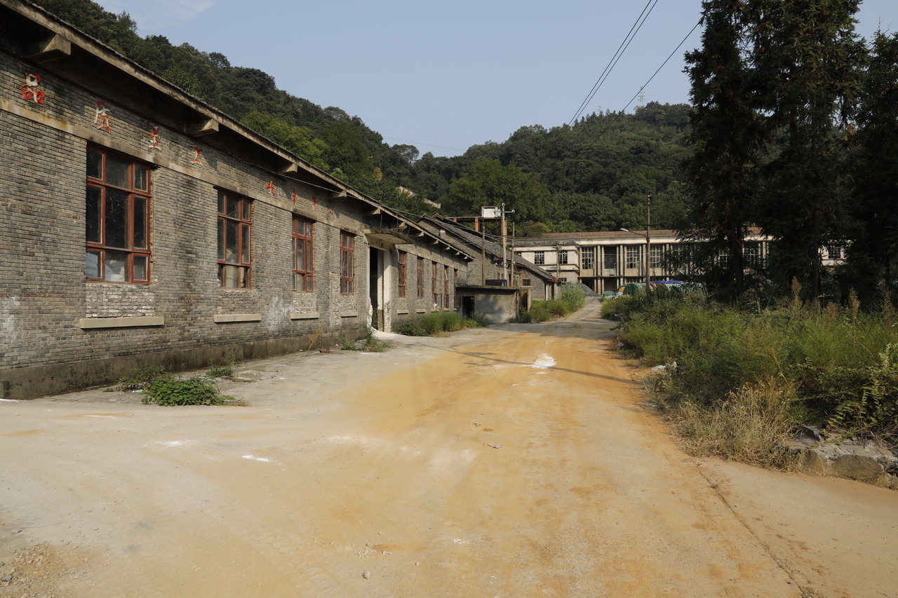 三线系列之13：国营二三八厂，国营湖北华中精密仪器厂