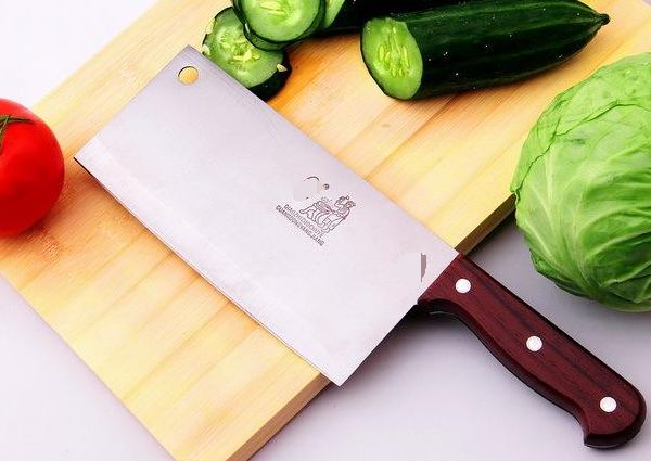 菜刀生锈了怎么把菜刀洗干净,菜刀生锈了能用白醋泡除锈吗