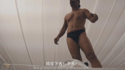 性、瑜伽、*脑洗**，印度神棍的美国诈骗之旅