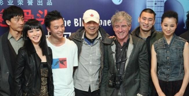 对程蝶衣恩将仇报的小四，27年后已两鬓斑白，但气质依旧如兰