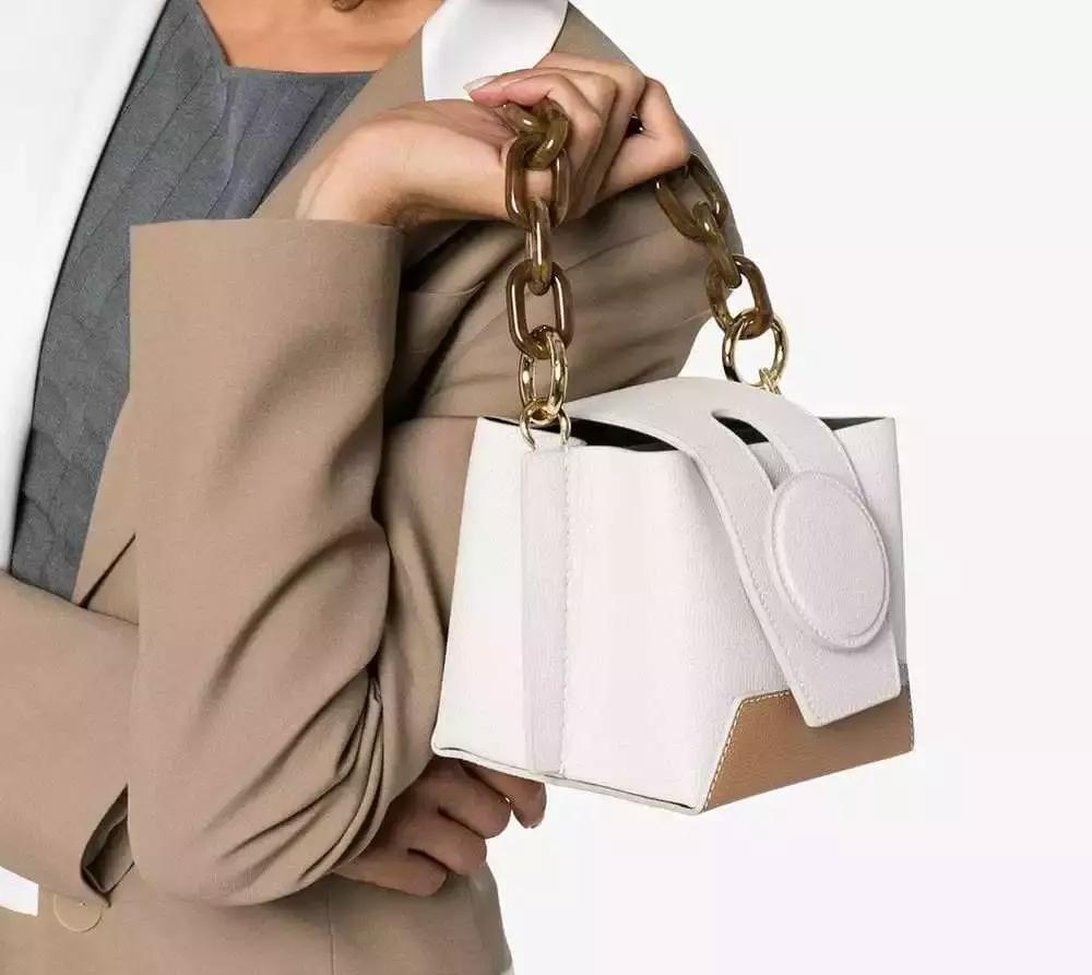 国内十大小众轻奢品牌包包500以内,适合夏季的轻奢包包百搭