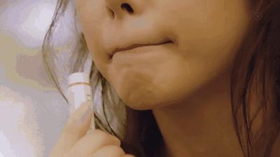 嘴唇干裂对应的身体脏腑是哪个,嘴唇总起皮器官发出信号