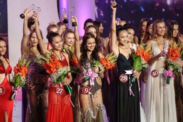 世界四分之一的泳装,全球四分之一的泳装