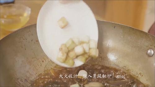 经典名菜葱烧海参冬季进补首选,海参菜谱之葱烧海参做法