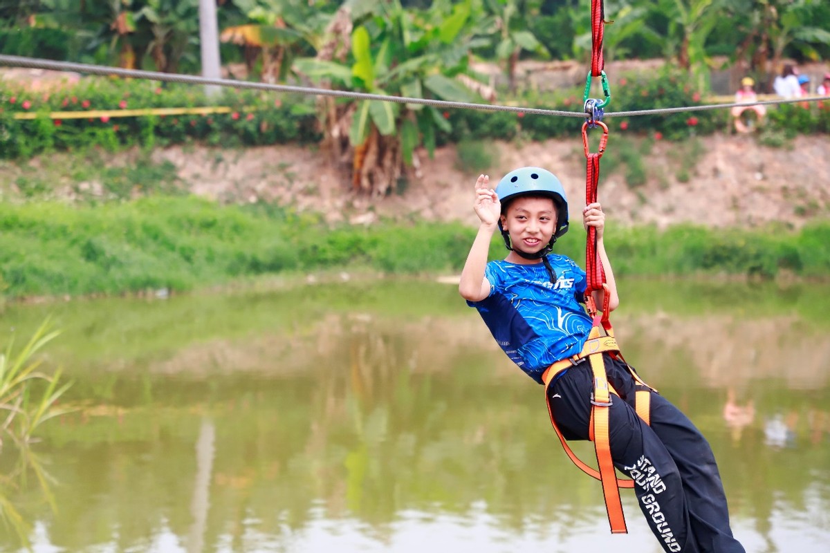 东莞东城万达亲子活动,亲子足球嘉年华广州上演