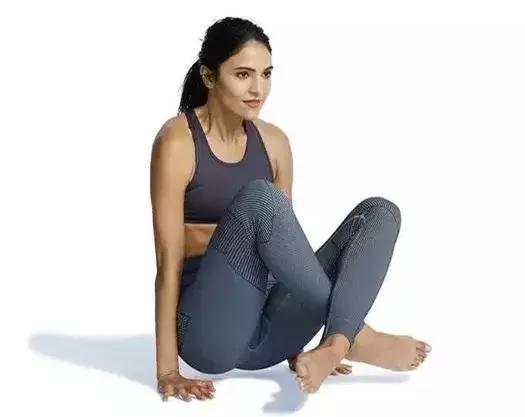 手臂肌肉松弛下垂怎么练图,7招赶走手臂赘肉打造完美手臂