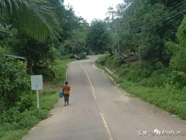 泰国普吉岛甲米具体的位置,泰国导游